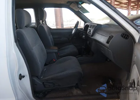 2000 Nissan Frontier Se/Se-V6/Xe-V6 z USA, uszkodzony, nr VIN 1N6ED26Y7YC331510